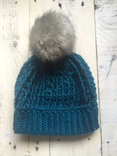 Crochet, crochet pattern, crochet swirl hat pattern, crochet beanie pattern, crochet winter hat pattern, crochet Pom Pom hat, crochet slouch
